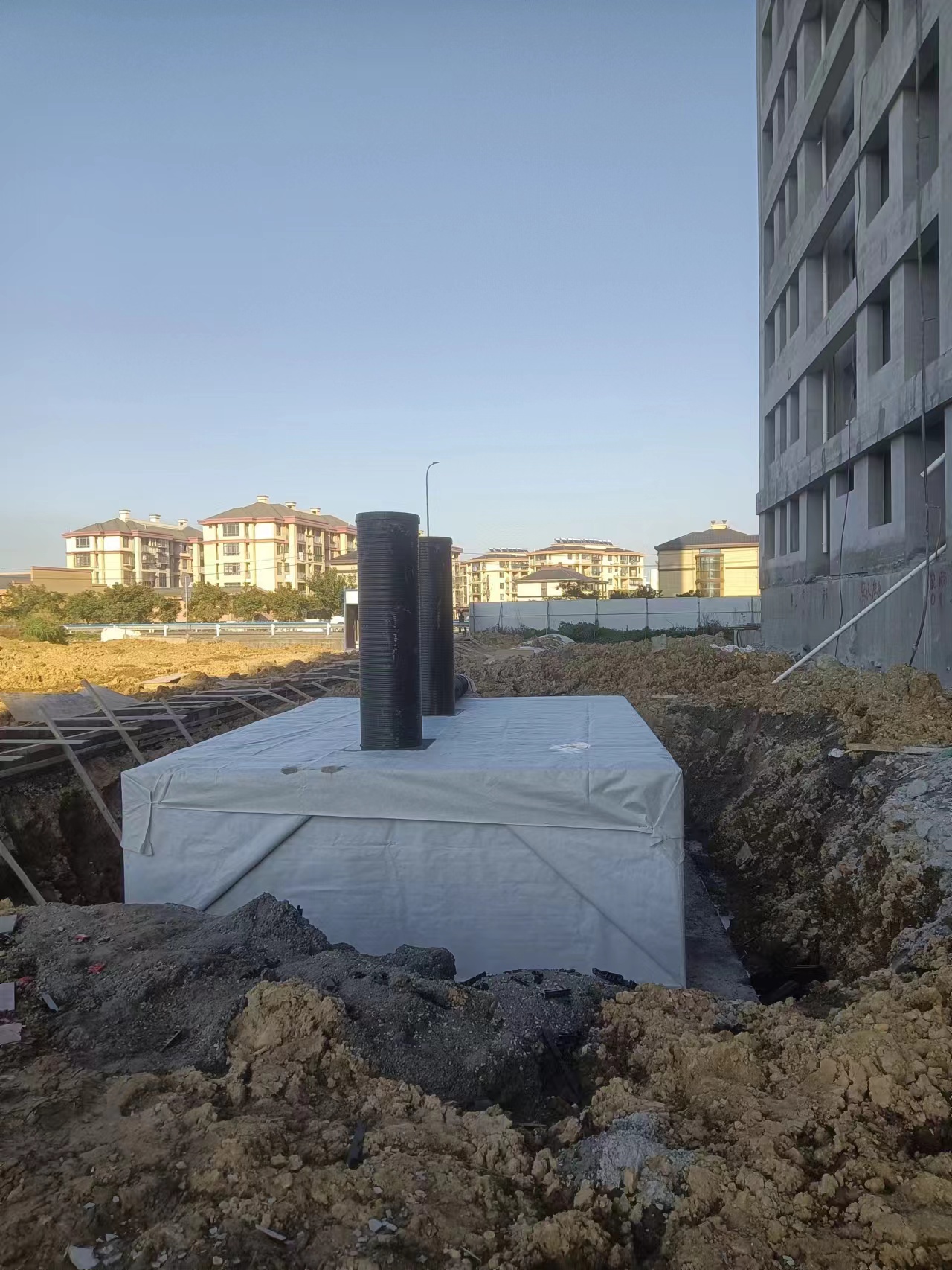 1700873684329307.jpg 4.jpg